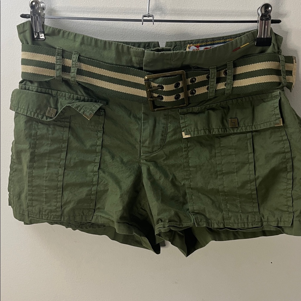 ✨🆕BNWOT!RARE!L.A.M.B. Green Shorts w/ Belt!Spring 2007 Collection!Size 8!✨
